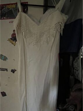 Off-Shoulder Ivory Lace Wedding Dress